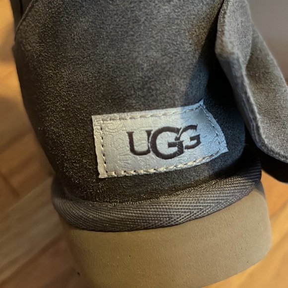 NEW UGG Boots Mini Bow Twist Gray Size 10 - Picture 5 of 10